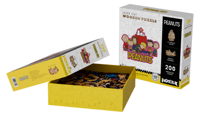 317017845 Peanuts the gang wooden puzzle 13 x 10.5" 200pc